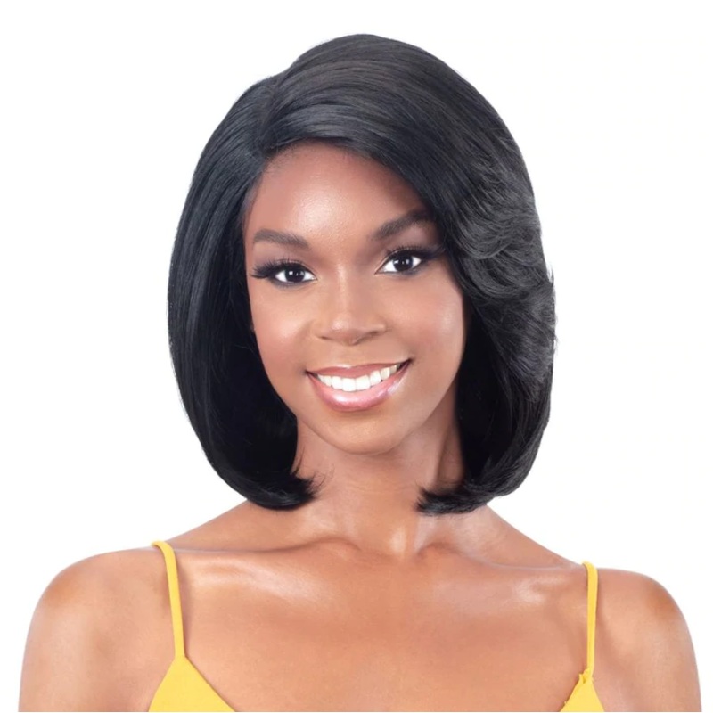 Model Model Klio HD Lace Front Wig – NOAH 1