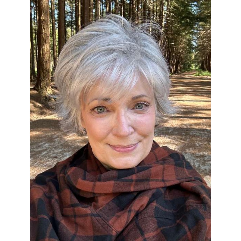Voltage Petite | Synthetic Wig (Basic Cap) R2