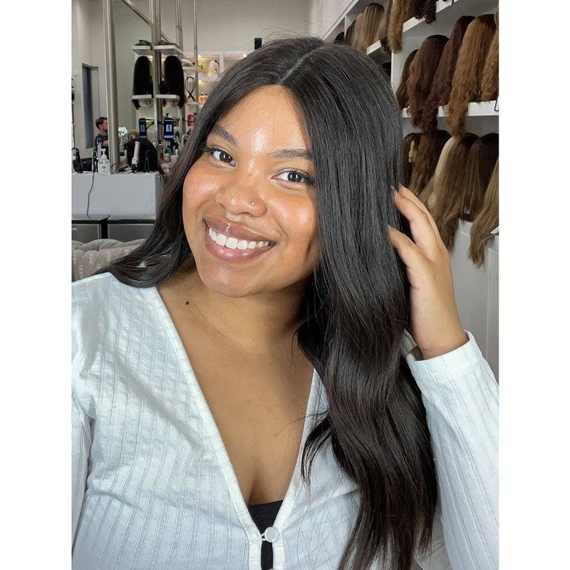 20″ Divine Lace Top Wig Neutral Black