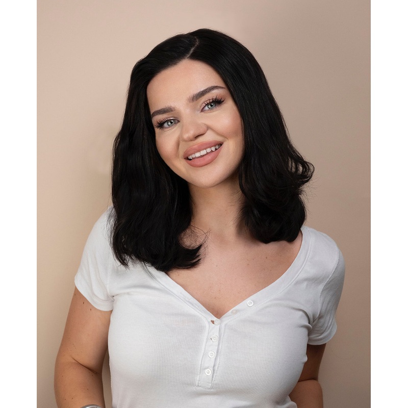 lace front human wig with side part – 14″ natural black.