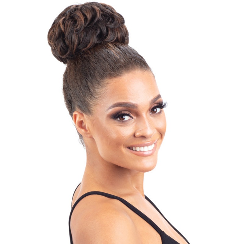 Model Model Miss Divine Bun – KEESHA 1