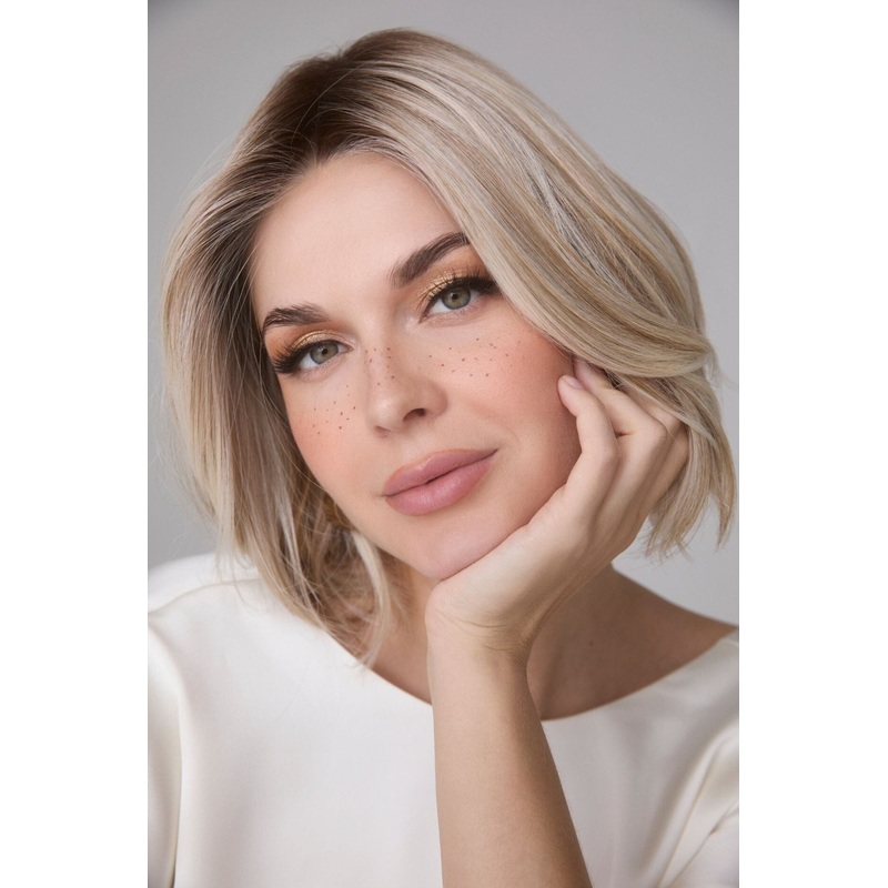 Mira Wig by Amore in Creamy Toffee-R | Open Box | All Sales Final Creamy Toffee-R