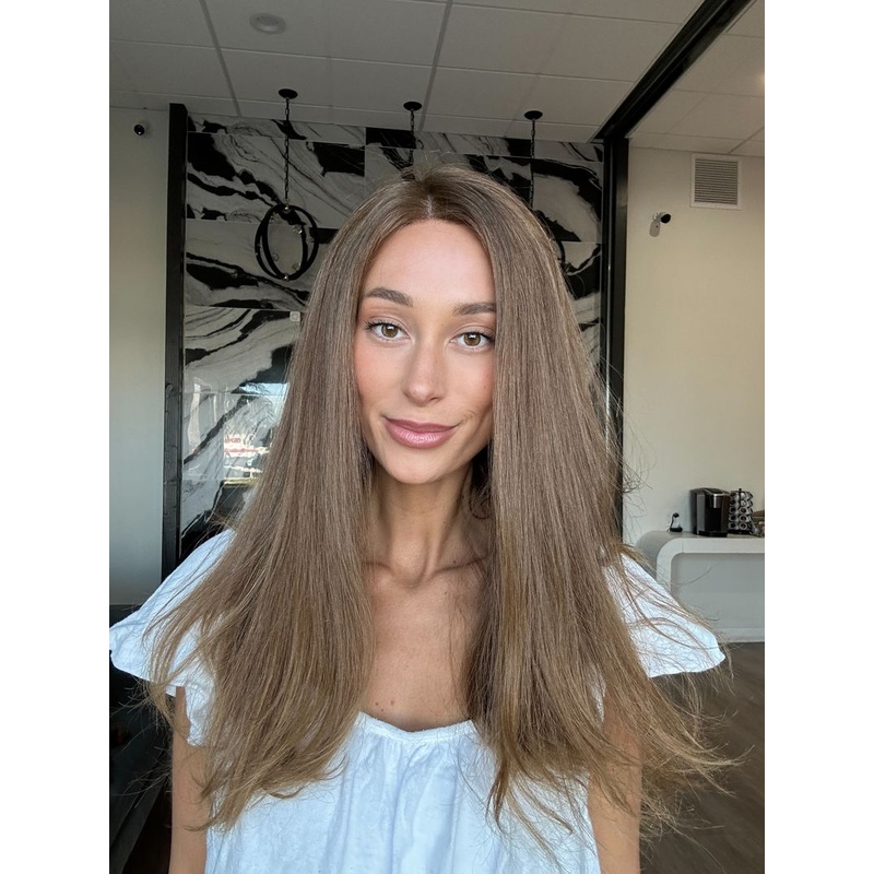 20″ Divine Luxe Lace Top Wig #10 Neutral Light Brown