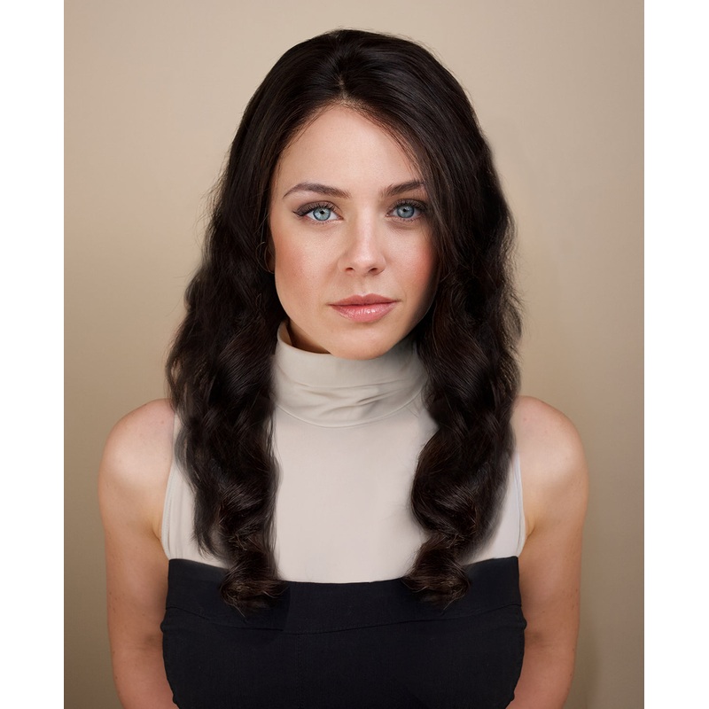 pre-cut full lace wavy human wig – 16″ natural black.