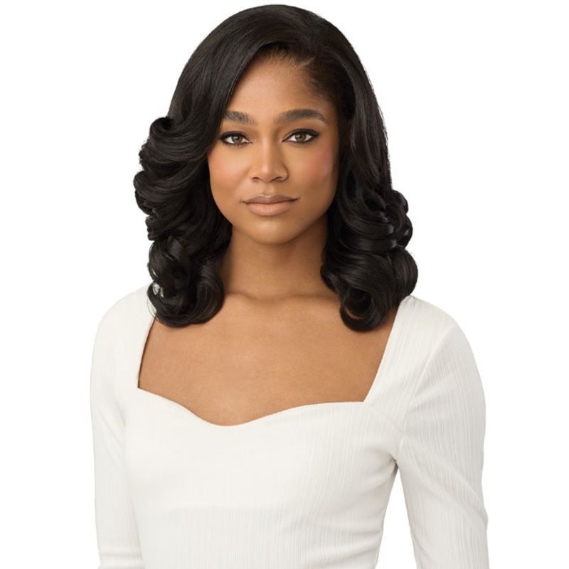 Outre Quick Weave Half Wig – MAHIKA 1
