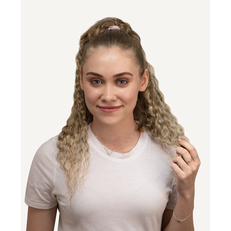 curly ponytail – ash blonde. 14 inches