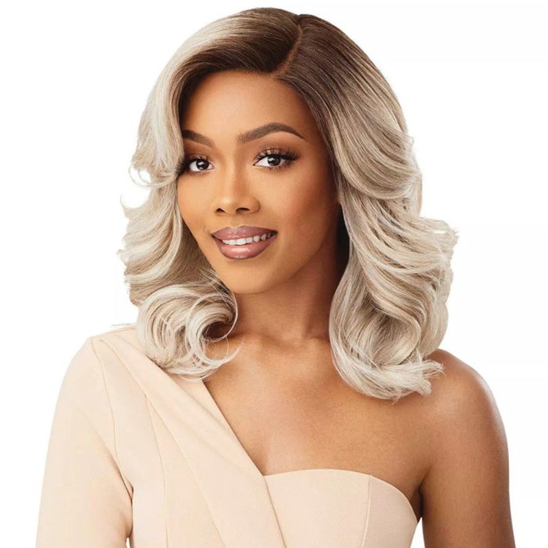 Outre Pre-Plucked HD Transparent Lace Front Wig – LEYLA DRRARD