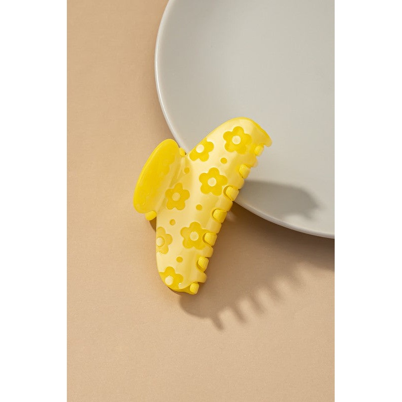 Acetate hair claw clip with etched flowers Yellow one size