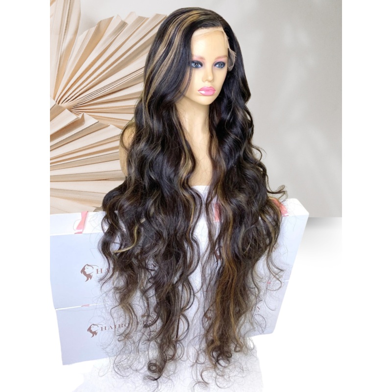 Ashley C Lace Wig 16″ Straight Standard
