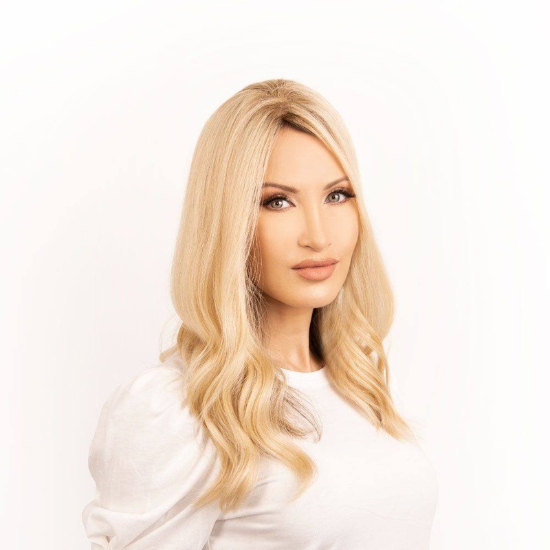 18″ Emerald Silk Top Topper Beige Blonde 5 x 6″