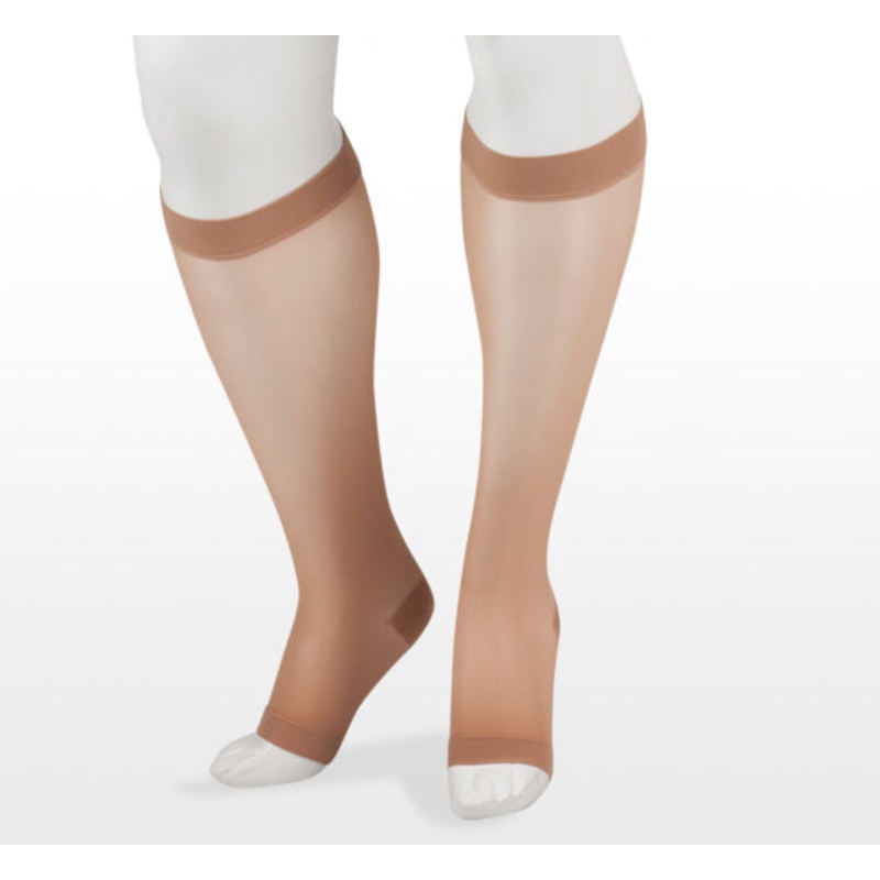 Naturally Sheer Stockings – Knee High XS – Regular 15-20 mmHg Beige