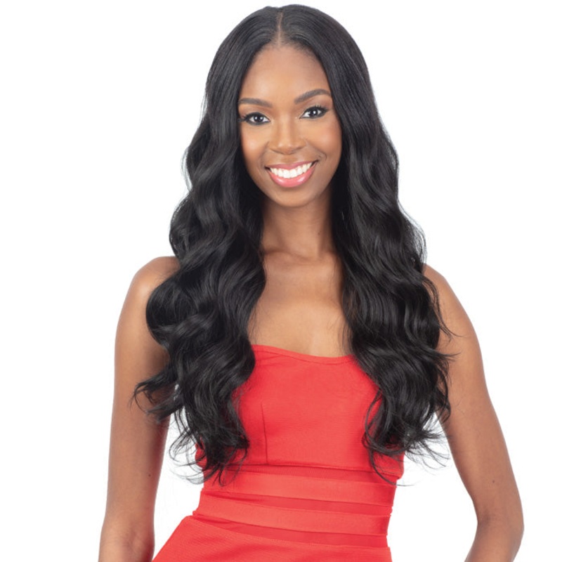 Model Model Gardenia V Part Wig – V-TORIA 1