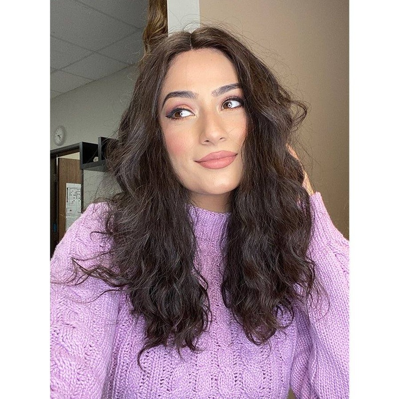 20″ Divine Luxe Lace Top Wig #4 Dark Brown Wavy