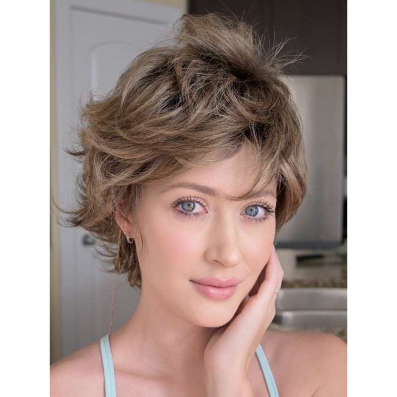 Alyssa Petite | Synthetic Wig (Basic Cap) ALMOND-BREEZE