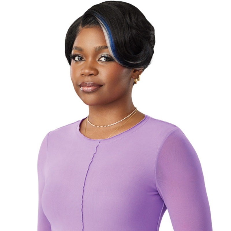Outre Perfect Hairline Swoop Series Glueless 13×4 HD Lace Front Wig – SWOOP 12 1