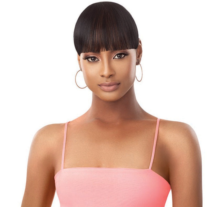 Outre Pretty Quick Clip-on Bang – CLASSIC BLUNT BANG 1